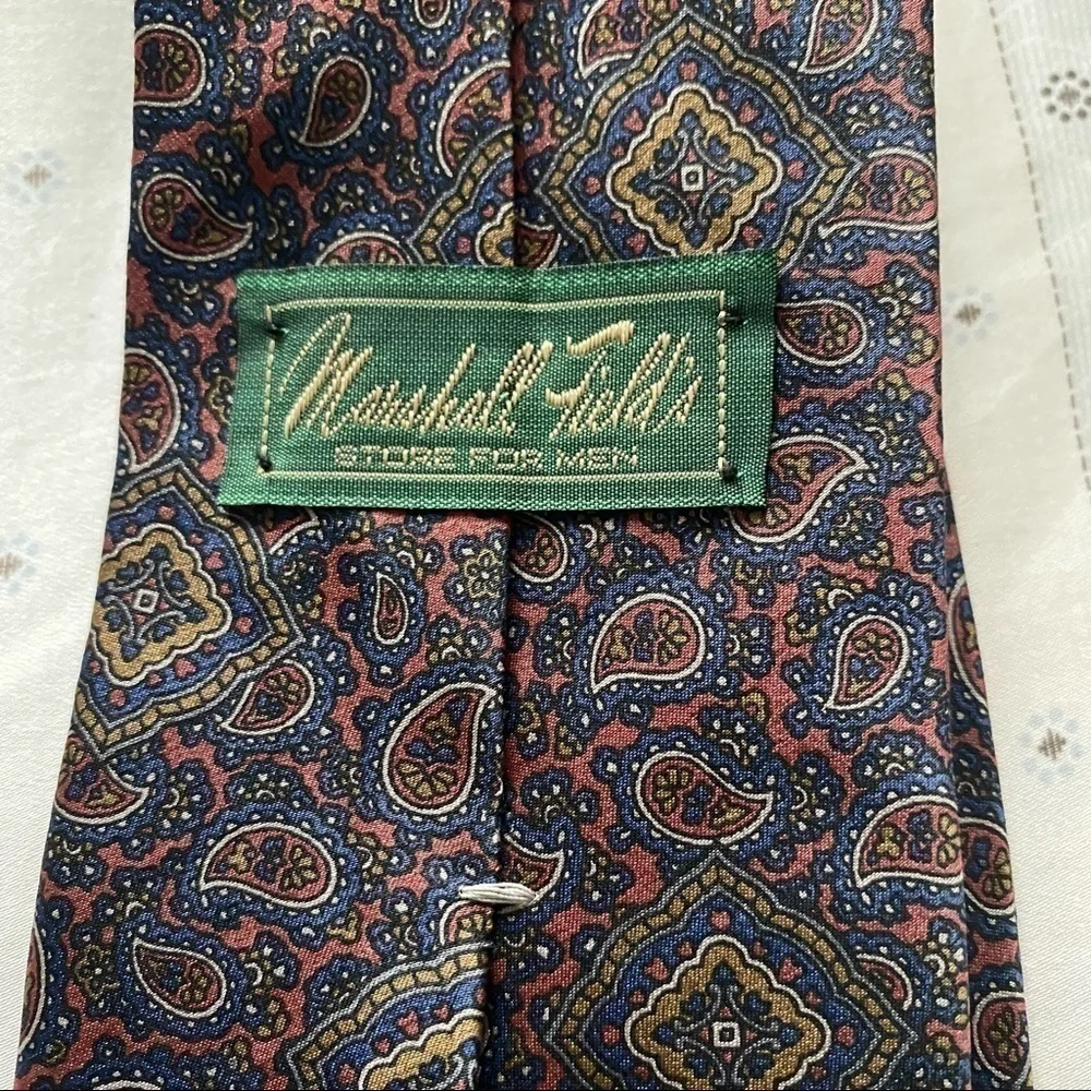 Marshall Field’s store for Men tie pure silk made in USA Red Navy Gold